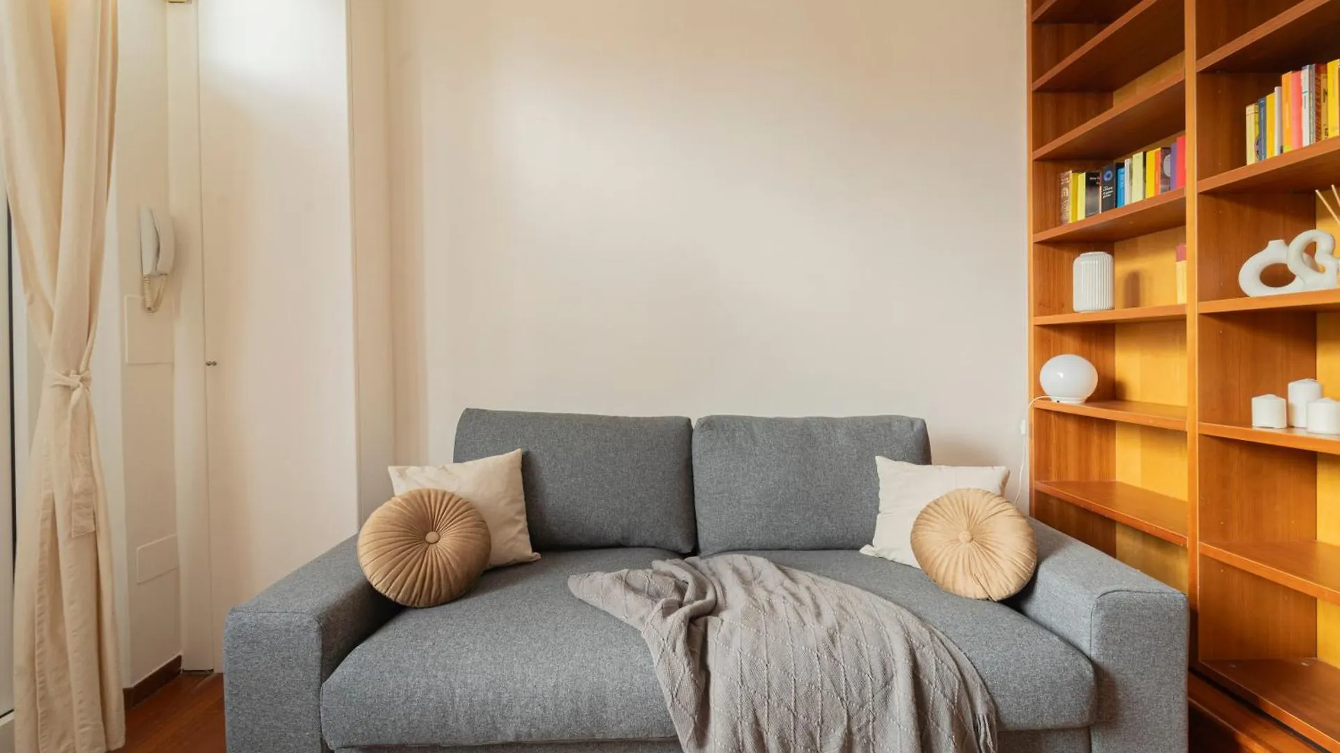 מילאנו I Host Apartment - Vettabbia 1