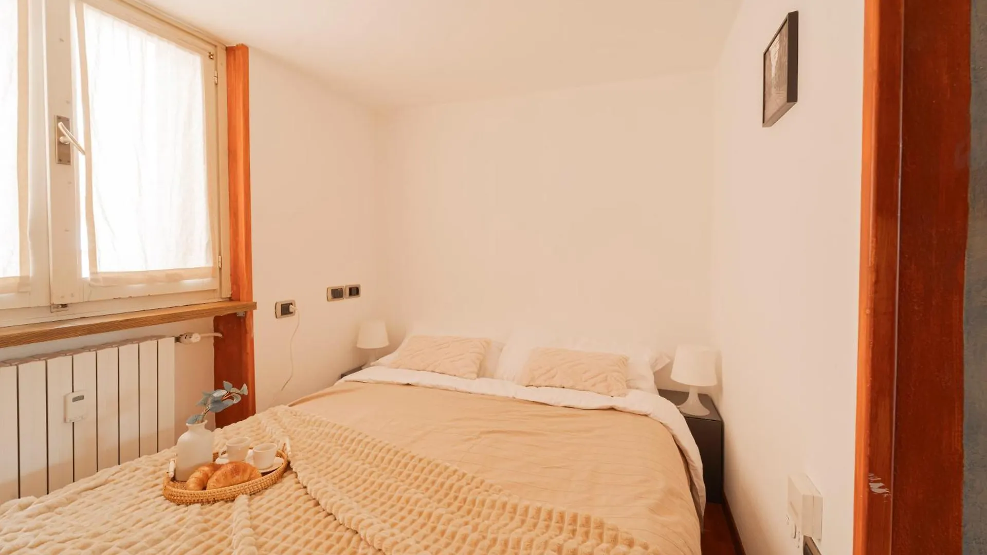 מילאנו I Host Apartment - Vettabbia 1 0*,